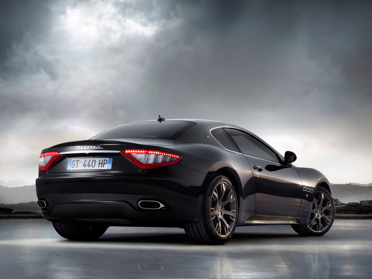 Maserati gran turismo fonds ecran