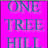 Une colline arbre